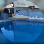 מלון Albatros 3*