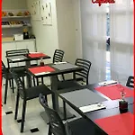 מלון Albatros גאנדיה
