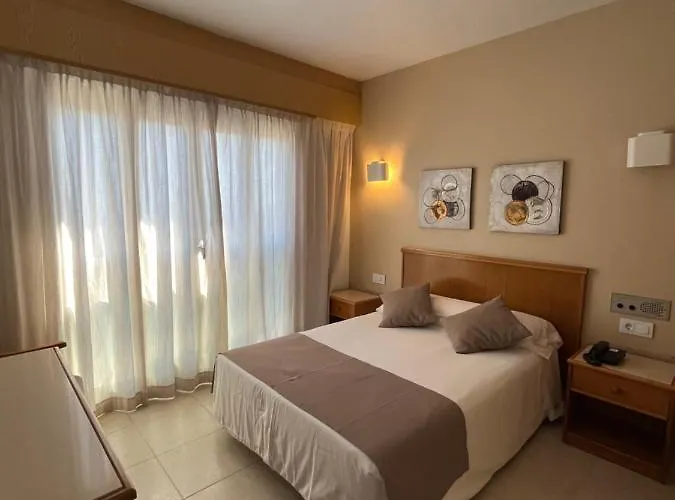 Ξενοδοχείο Albatros 3*