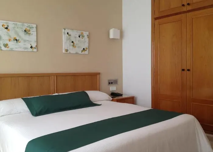 Ξενοδοχείο Albatros 3*