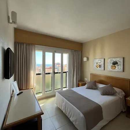 Отель Albatros 3*